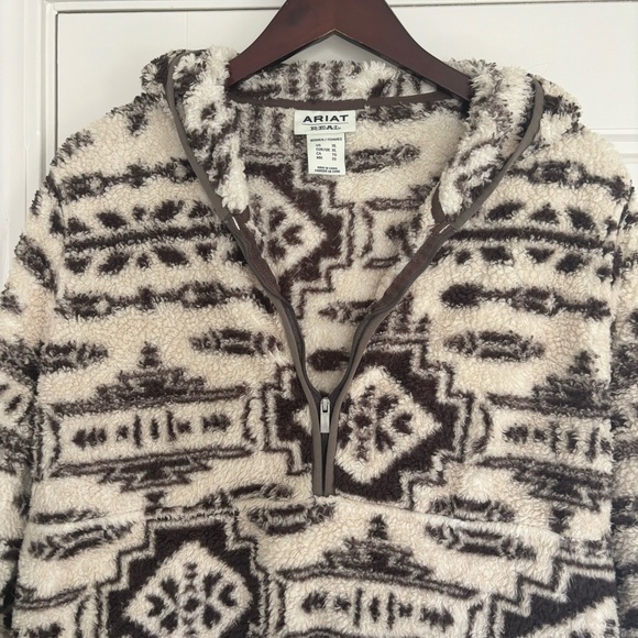 • [Ariat] REAL Berber Hoodie • - Picture 5 of 13